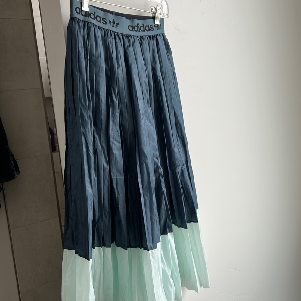 Xs adidas two tone skirt